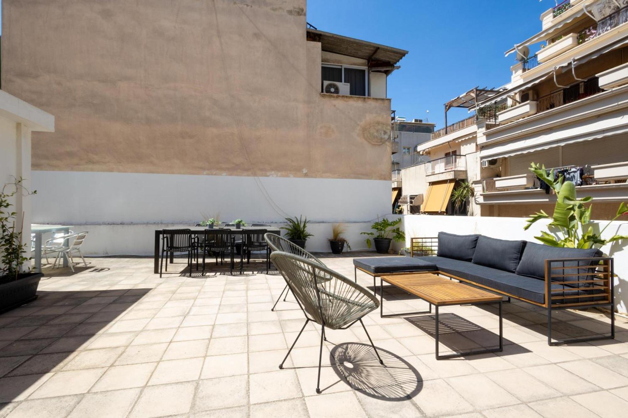 Renovated 5 Bdr House Near Acropolis - New Beds, Terrace & Green Yard Atene Esterno foto