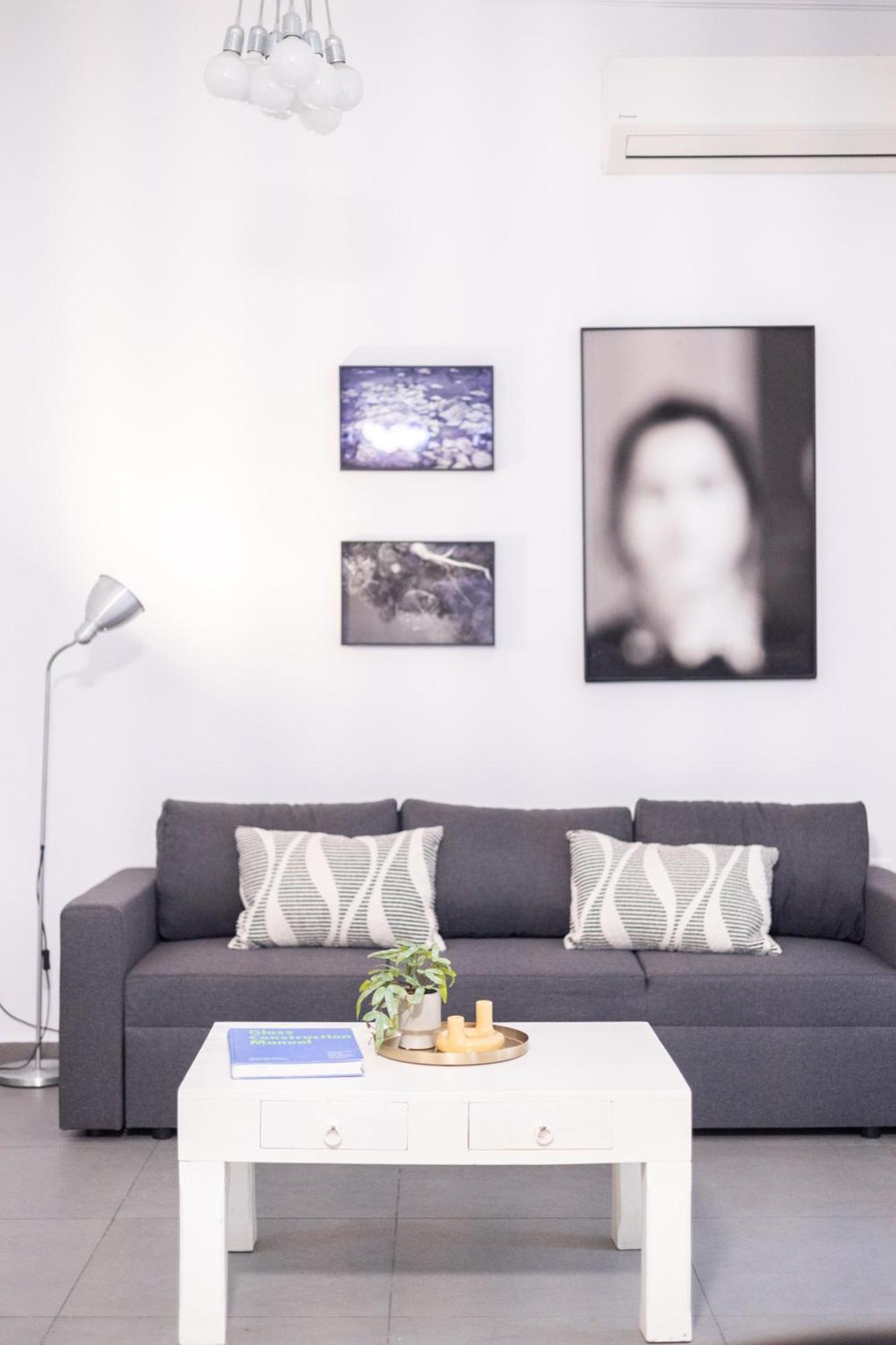 Renovated 5 Bdr House Near Acropolis - New Beds, Terrace & Green Yard Atene Esterno foto