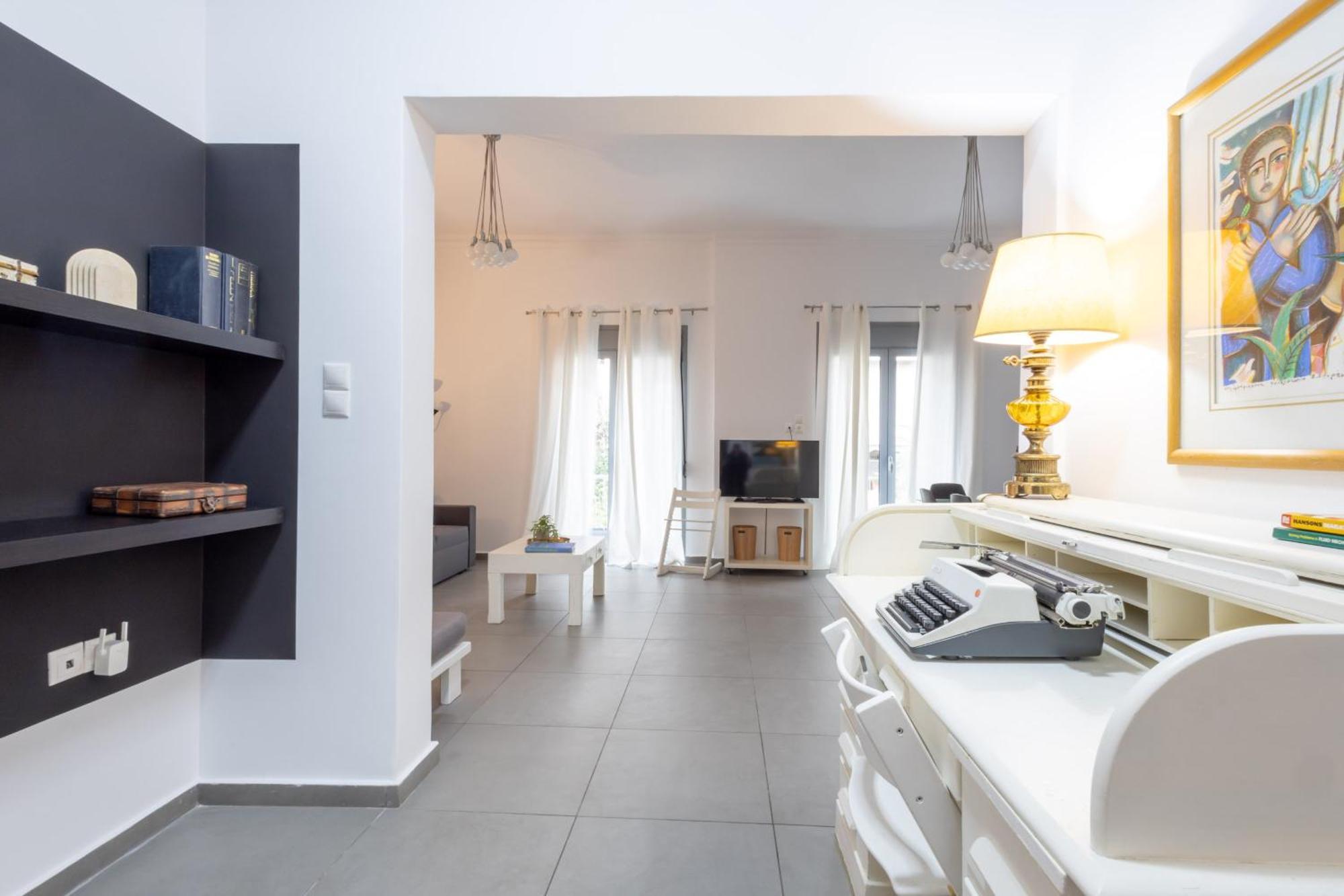 Renovated 5 Bdr House Near Acropolis - New Beds, Terrace & Green Yard Atene Esterno foto