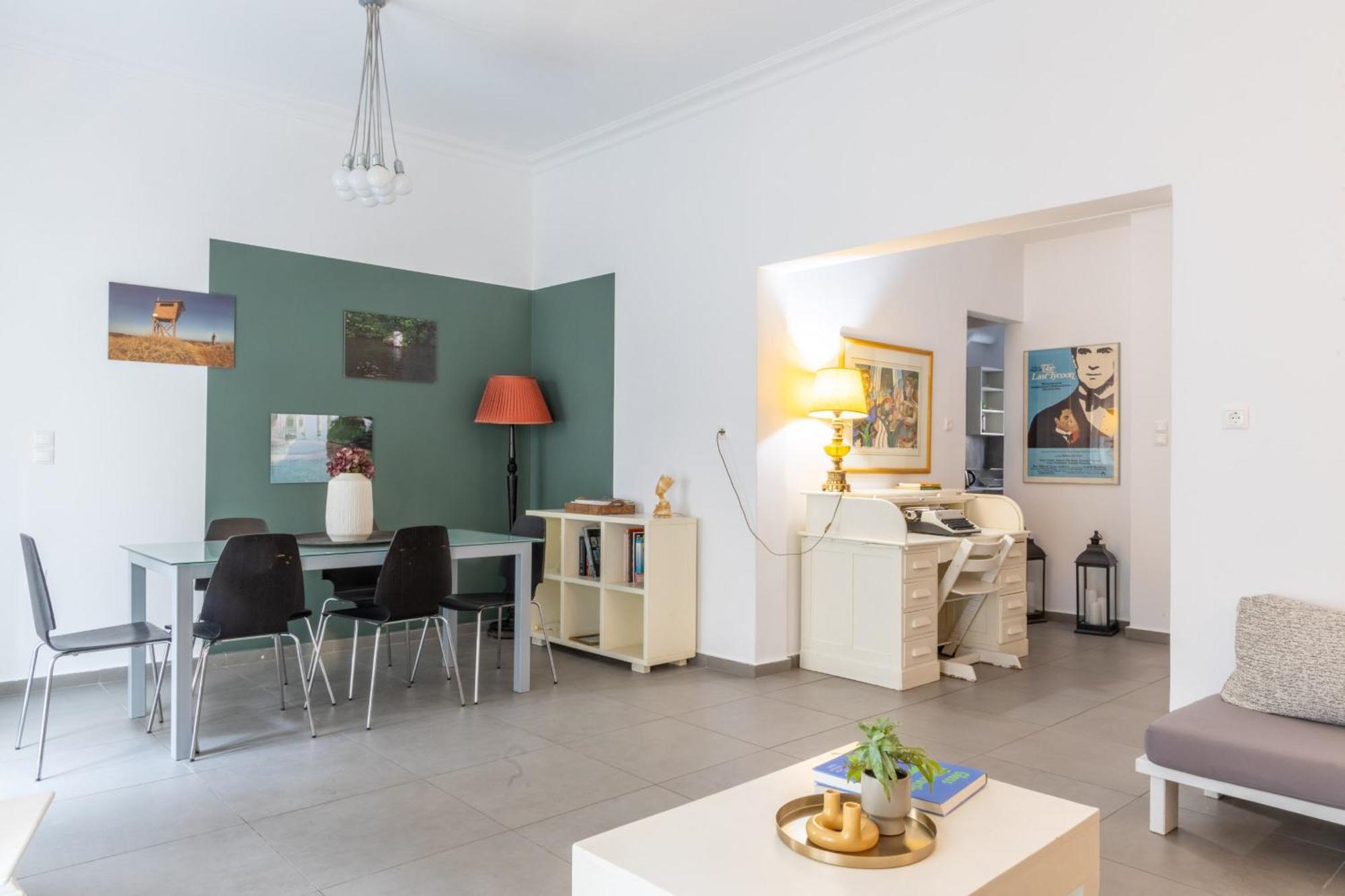 Renovated 5 Bdr House Near Acropolis - New Beds, Terrace & Green Yard Atene Esterno foto