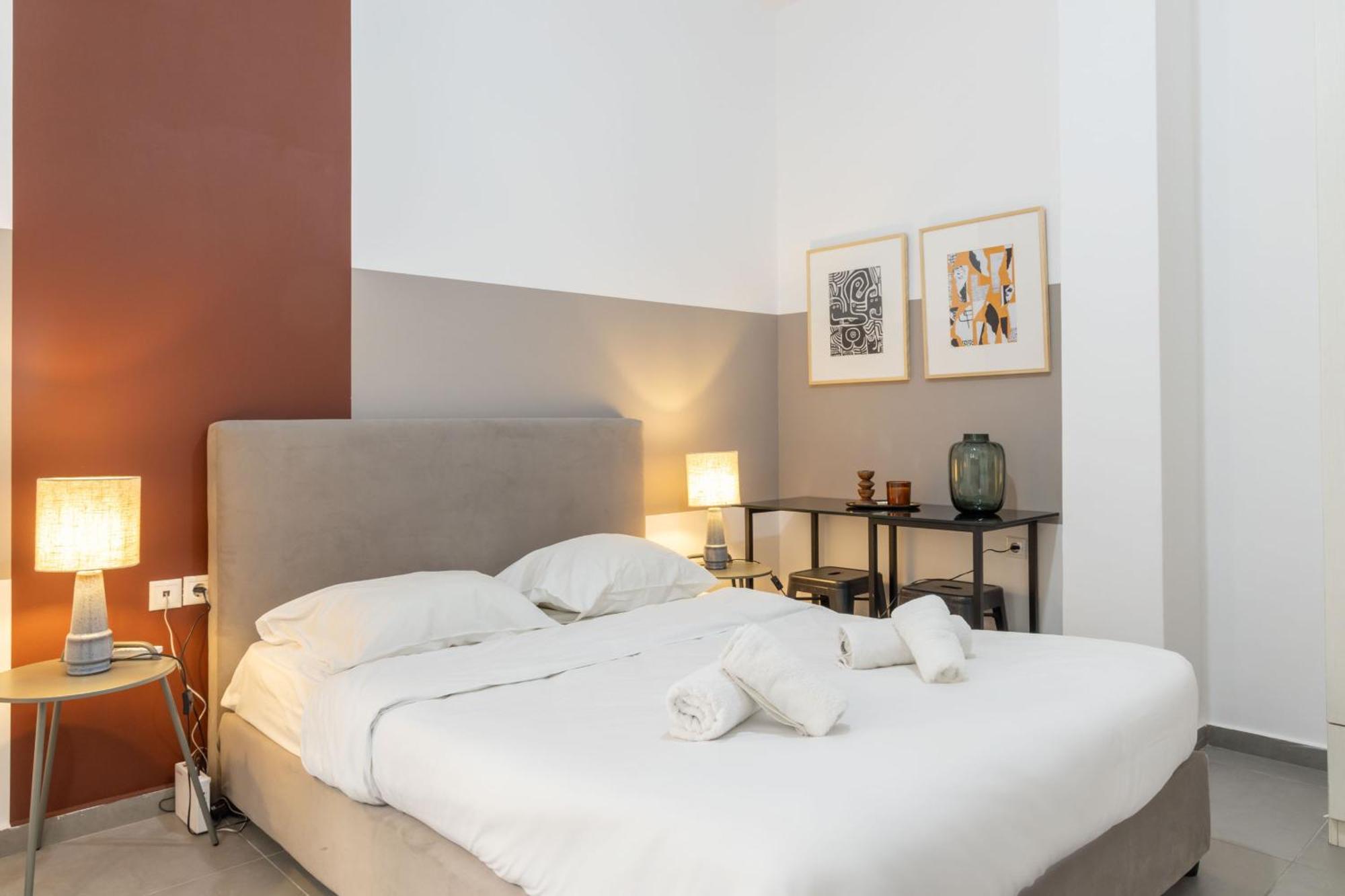 Renovated 5 Bdr House Near Acropolis - New Beds, Terrace & Green Yard Atene Esterno foto