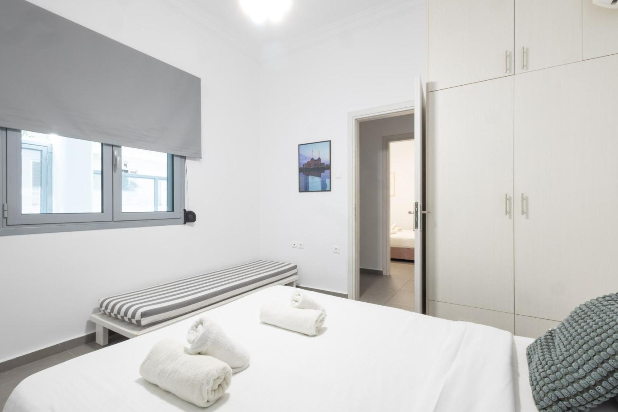 Renovated 5 Bdr House Near Acropolis - New Beds, Terrace & Green Yard Atene Esterno foto
